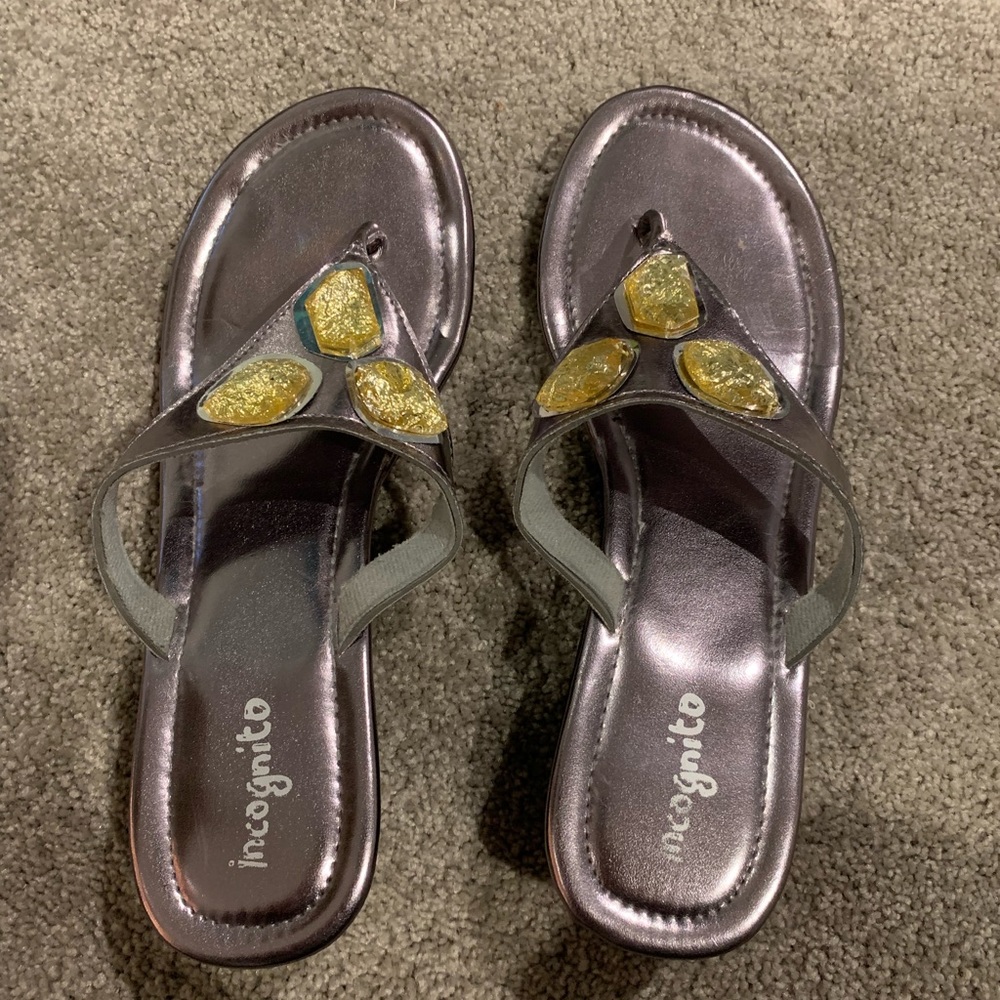 Incognito 2 inch women’s wedged sandals